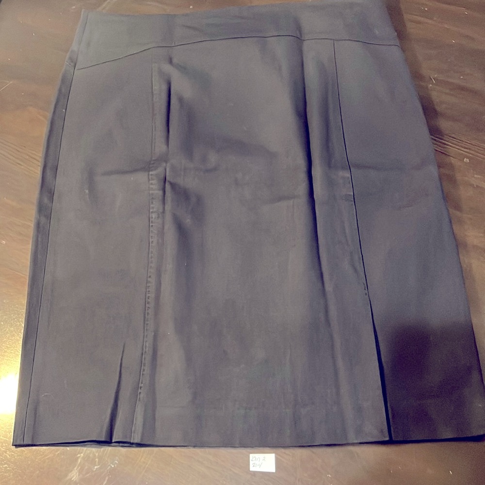 Banana Republic black midi skirt size 14